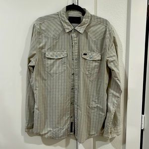 Howler Brothers pearl snap vented fishing shirt M